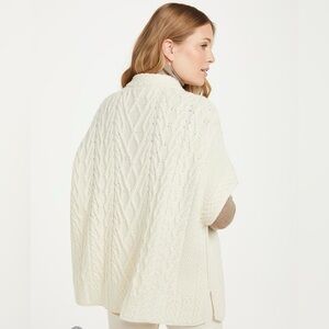 Le Moda Papillon Poncho Sweater NWT One Size